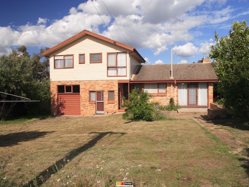 83 Bennelong Crescent, Macquarie ACT 2614