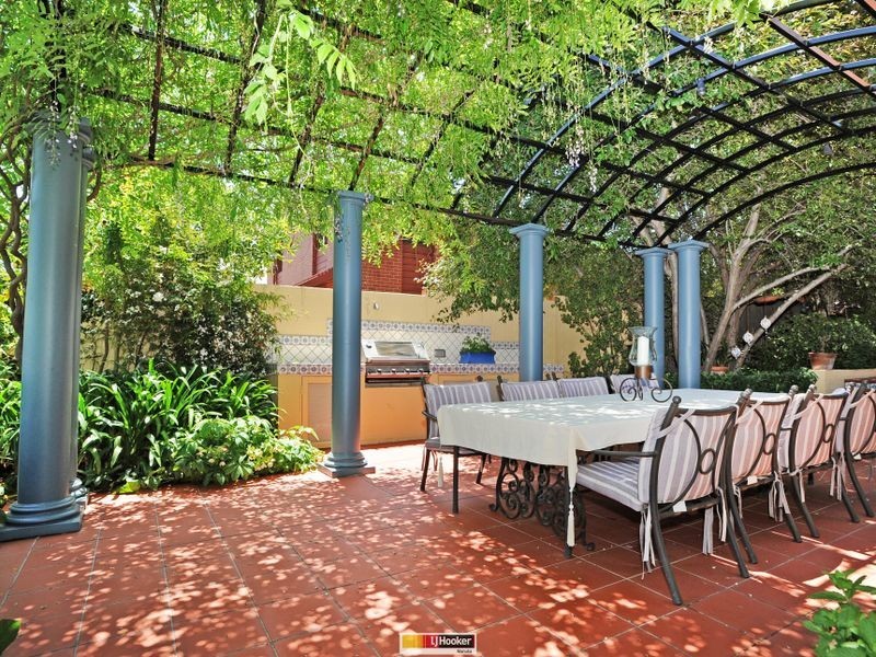 11 Macdonnell Street, Yarralumla ACT 2600