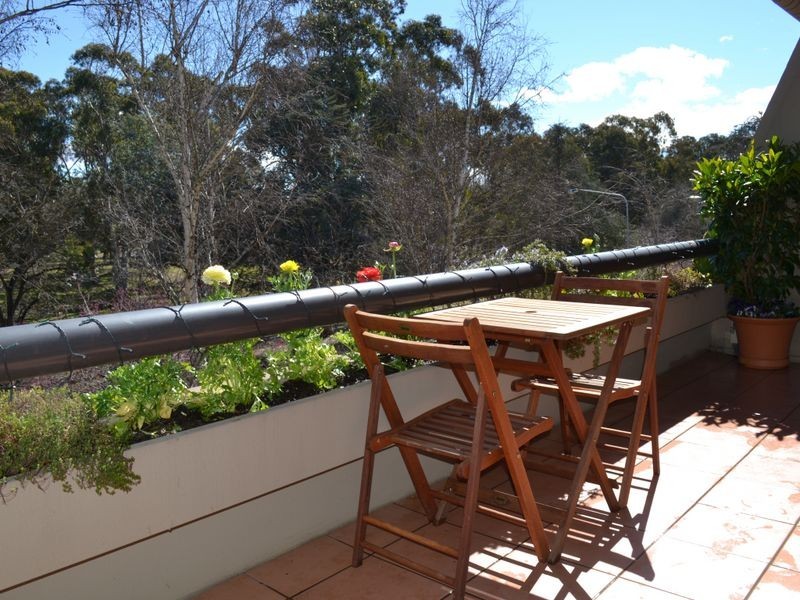 6/18 Currie Crescent, Kingston ACT 2604