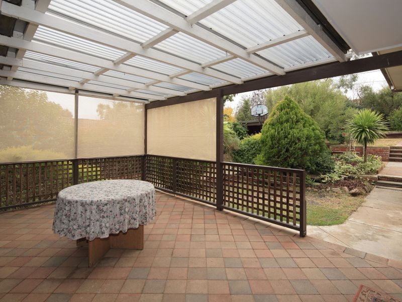 8 Flockton Place, Chisholm ACT 2905