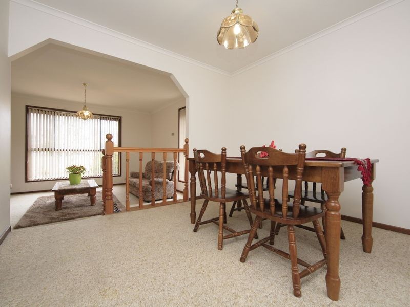 8 Flockton Place, Chisholm ACT 2905