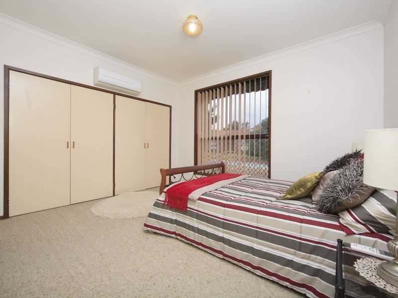 8 Flockton Place, Chisholm ACT 2905