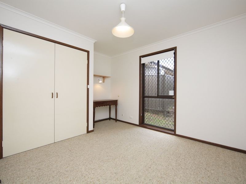 8 Flockton Place, Chisholm ACT 2905
