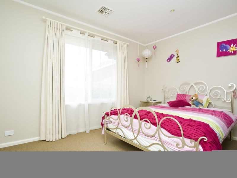 3 Lynch Street, Hughes ACT 2605