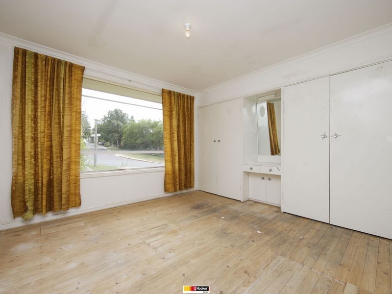 85 Burnie Street, Lyons ACT 2606