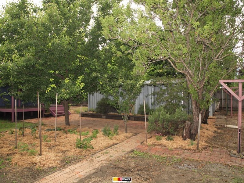 14 Mindarie Street, Narrabundah ACT 2604