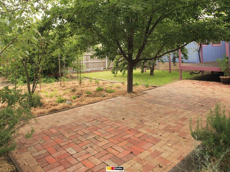 14 Mindarie Street, Narrabundah ACT 2604