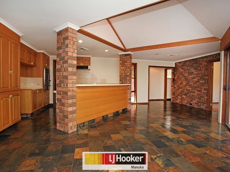 10 Hodgkinson Street, Griffith ACT 2603