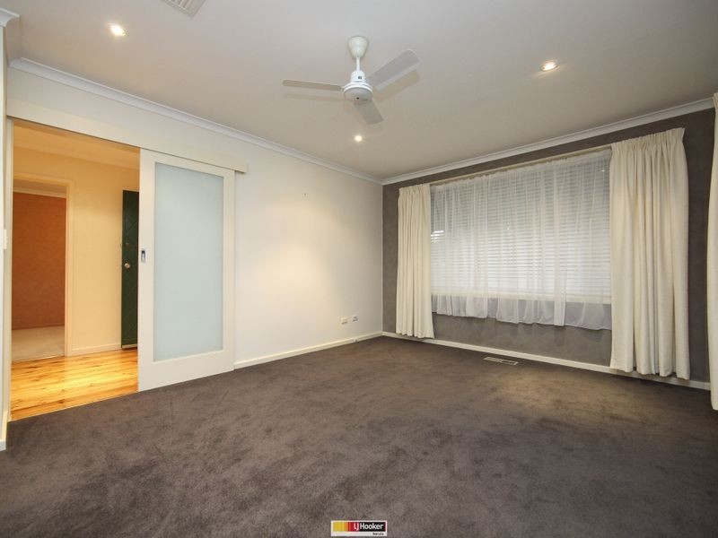 26 Woodger Parade, Queanbeyan NSW 2620