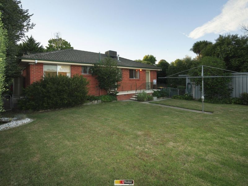 26 Woodger Parade, Queanbeyan NSW 2620