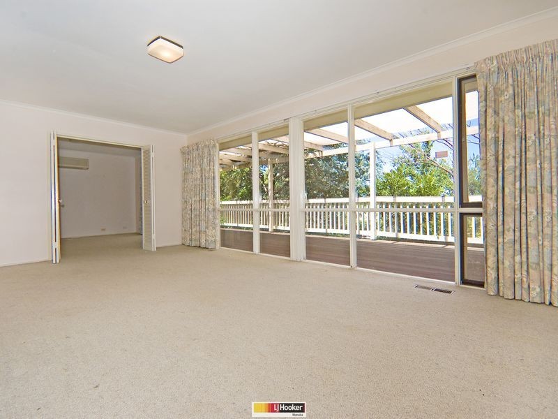 15 Rubbo Crescent, Weston ACT 2611