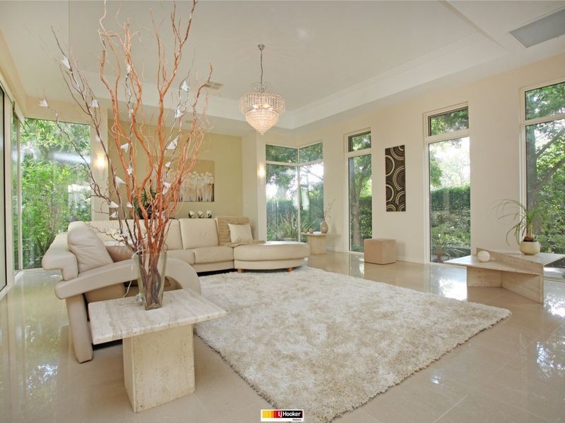 9 Dampier Crescent, Forrest ACT 2603