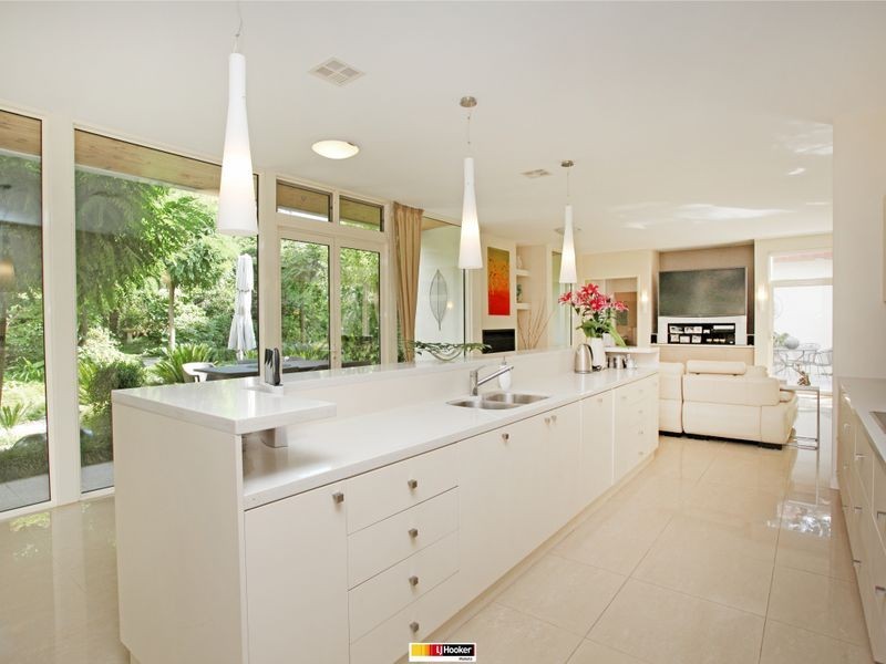 9 Dampier Crescent, Forrest ACT 2603