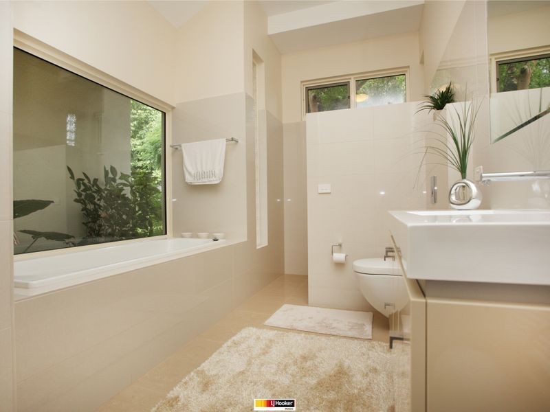 9 Dampier Crescent, Forrest ACT 2603
