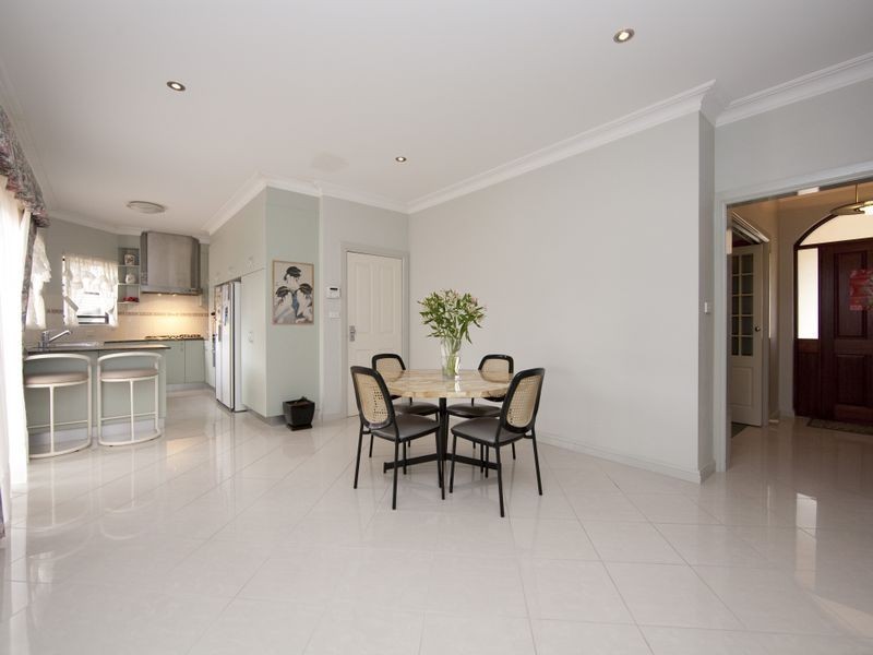 37 Macgregor Street, Deakin ACT 2600