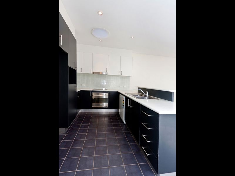 17/25 Jerrabomberra Avenue, Narrabundah ACT 2604