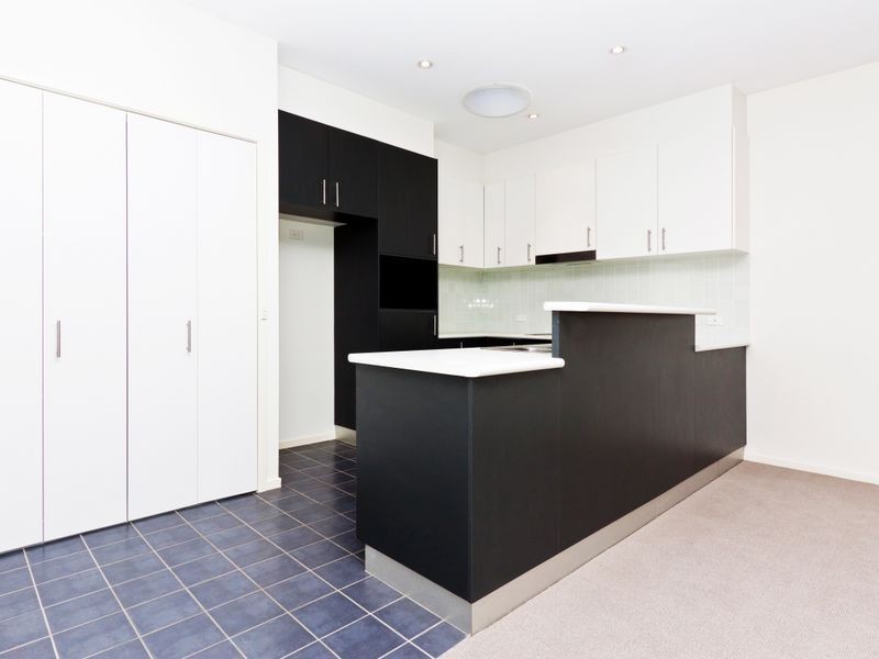 17/25 Jerrabomberra Avenue, Narrabundah ACT 2604