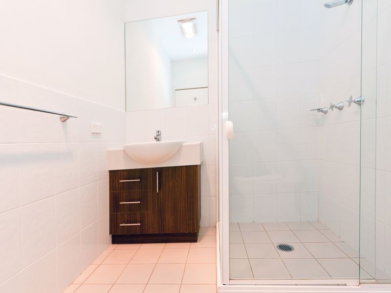 17/25 Jerrabomberra Avenue, Narrabundah ACT 2604