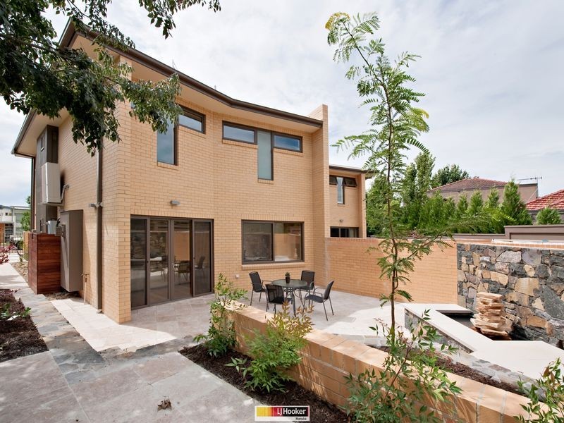 12 Bentham Street, Yarralumla ACT 2600