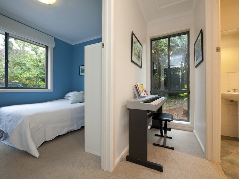 50 Bamford Street, Hughes ACT 2605