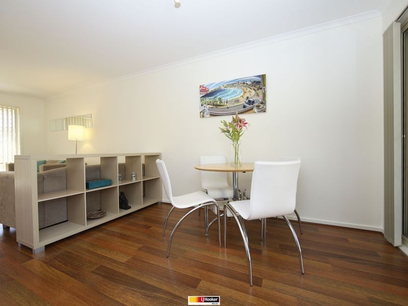 25/27 Elm Way, Jerrabomberra NSW 2619