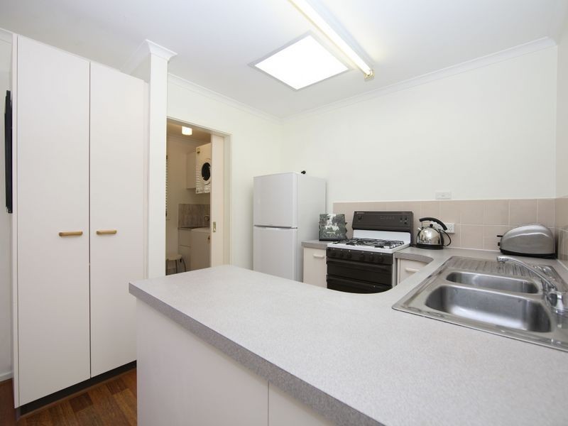 25/27 Elm Way, Jerrabomberra NSW 2619