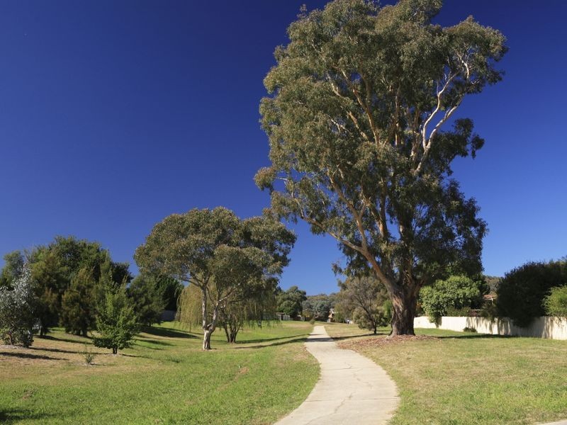 25/27 Elm Way, Jerrabomberra NSW 2619