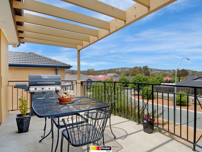 25 Bluestone Gardens, Jerrabomberra NSW 2619