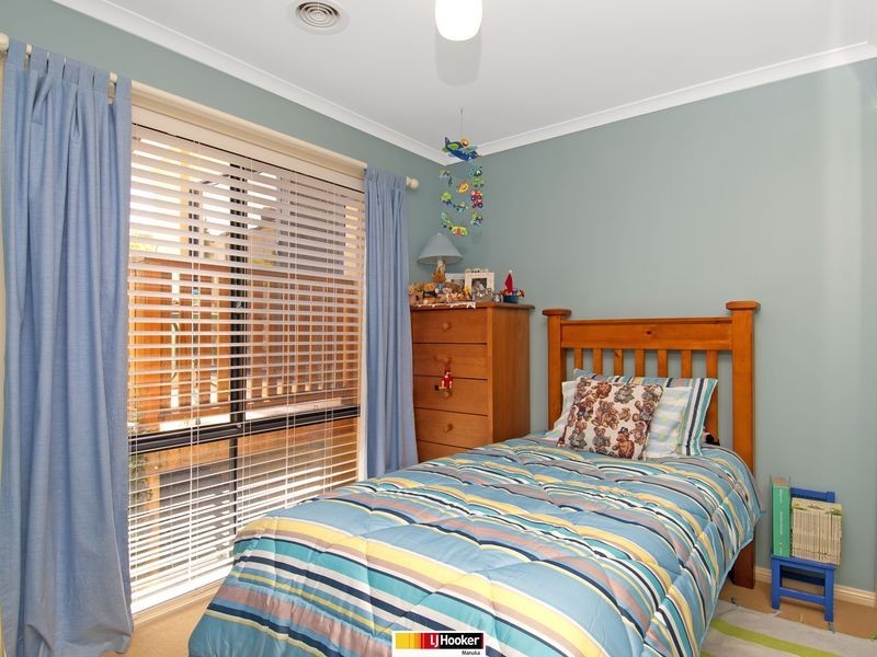 25 Bluestone Gardens, Jerrabomberra NSW 2619