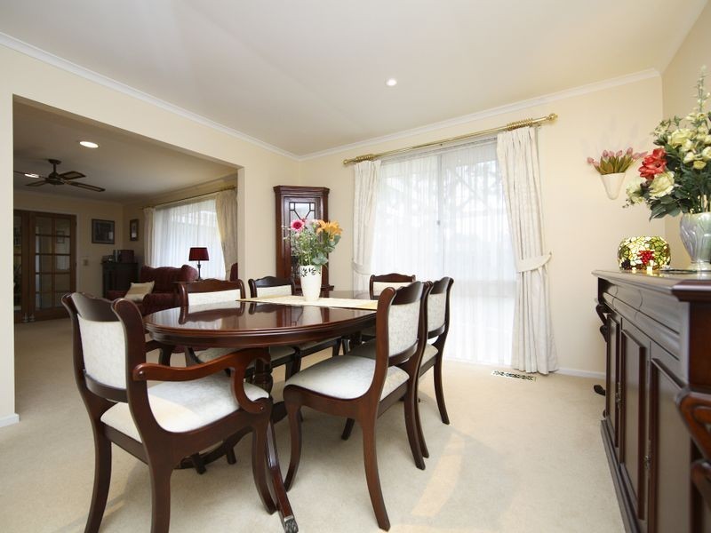 77 Boddington Crescent, Kambah ACT 2902