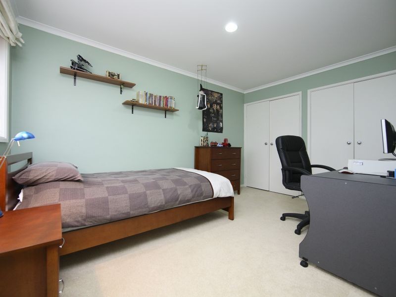 77 Boddington Crescent, Kambah ACT 2902