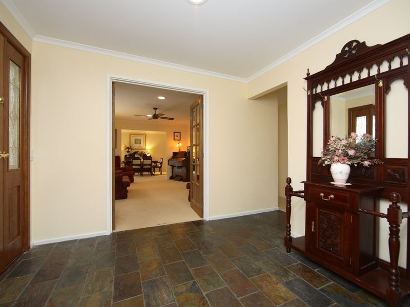 77 Boddington Crescent, Kambah ACT 2902