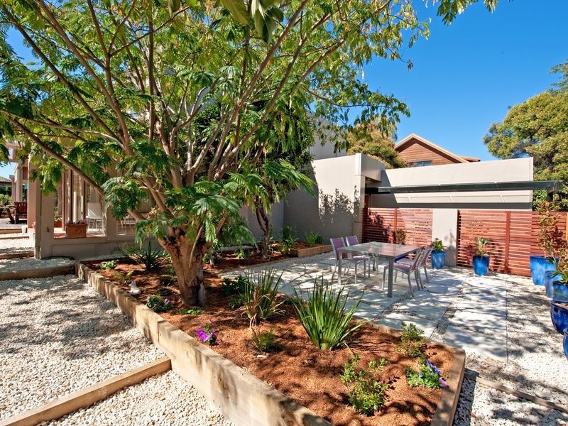 6 Francis Street, Yarralumla ACT 2600