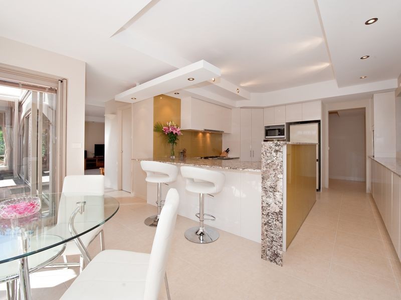 6 Francis Street, Yarralumla ACT 2600