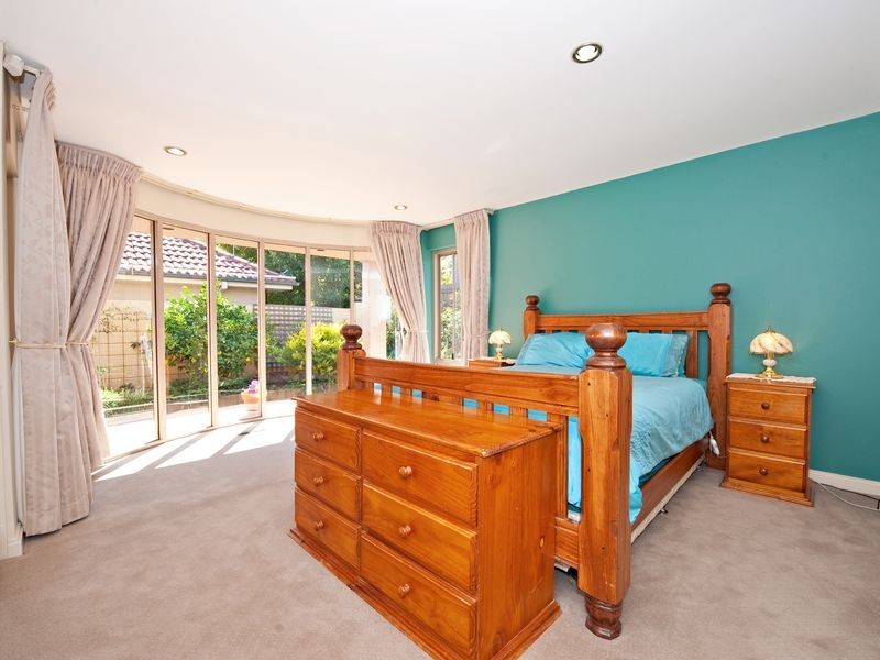 6 Francis Street, Yarralumla ACT 2600