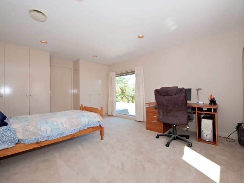 6 Francis Street, Yarralumla ACT 2600