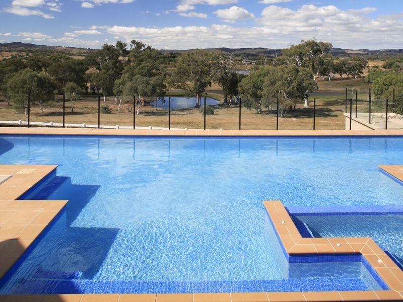 99 Goolabri Drive, Sutton NSW 2620