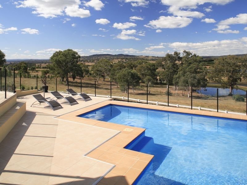 99 Goolabri Drive, Sutton NSW 2620