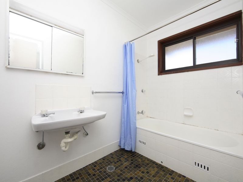 1E Avoca Place, Fisher ACT 2611