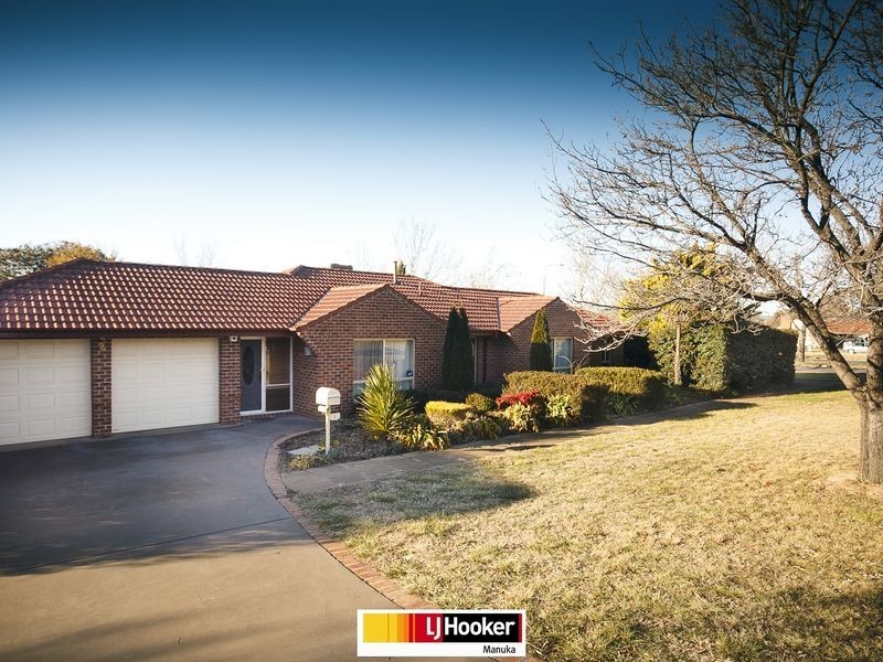 2 Warburton Street, Narrabundah ACT 2604