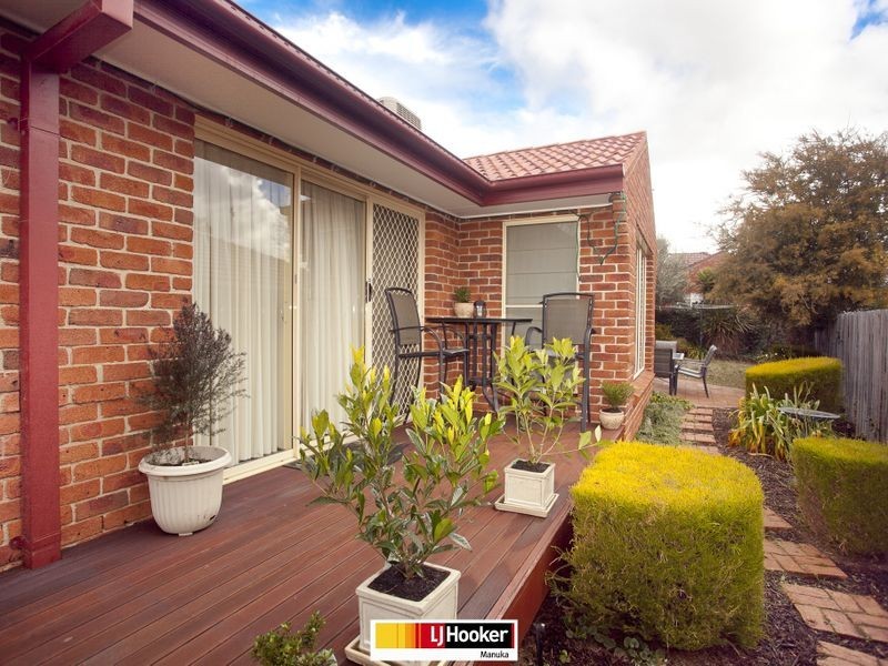 2 Warburton Street, Narrabundah ACT 2604