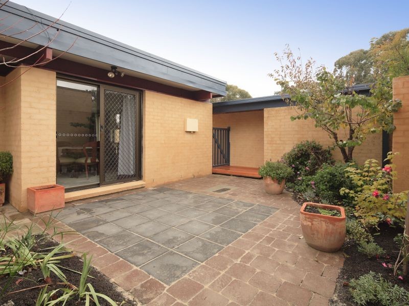 20 Harrington Circuit, Kambah ACT 2902