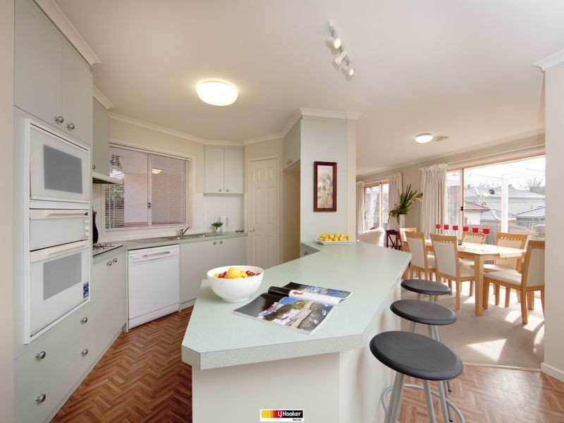 2/4 Hutchins Street, Yarralumla ACT 2600