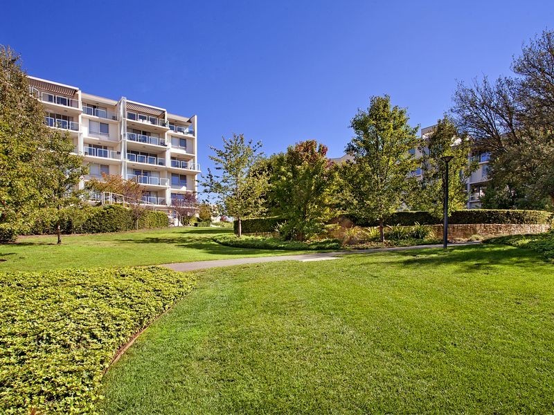 11/9 Bowen Drive, Barton ACT 2600