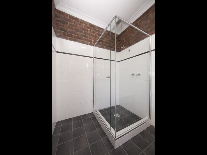 6 Harcourt Street, Weetangera ACT 2614