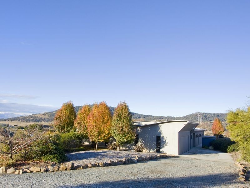 32 Spur Place, Royalla NSW 2620