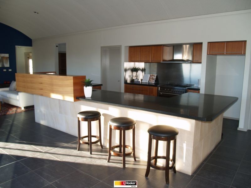 32 Spur Place, Royalla NSW 2620