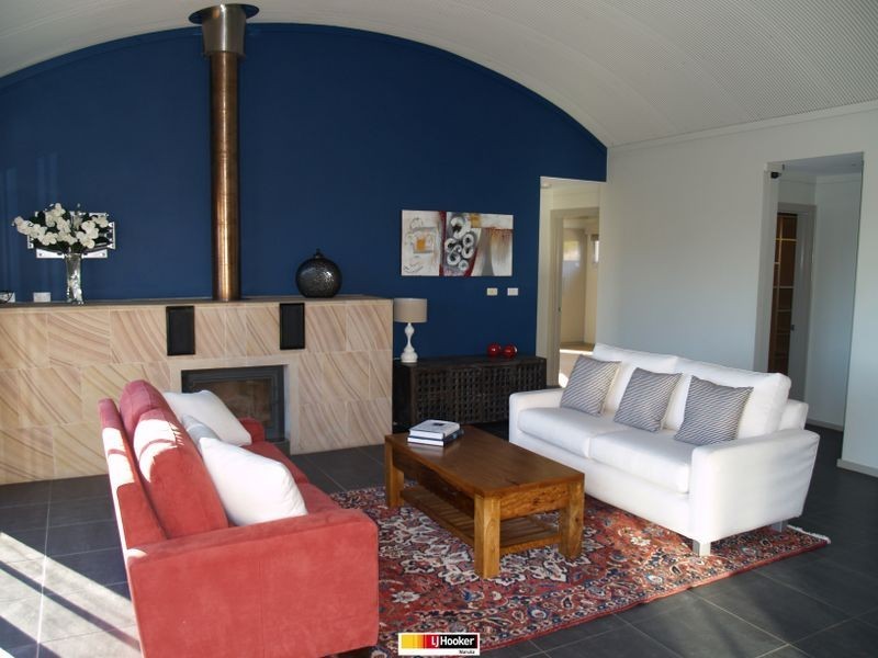 32 Spur Place, Royalla NSW 2620