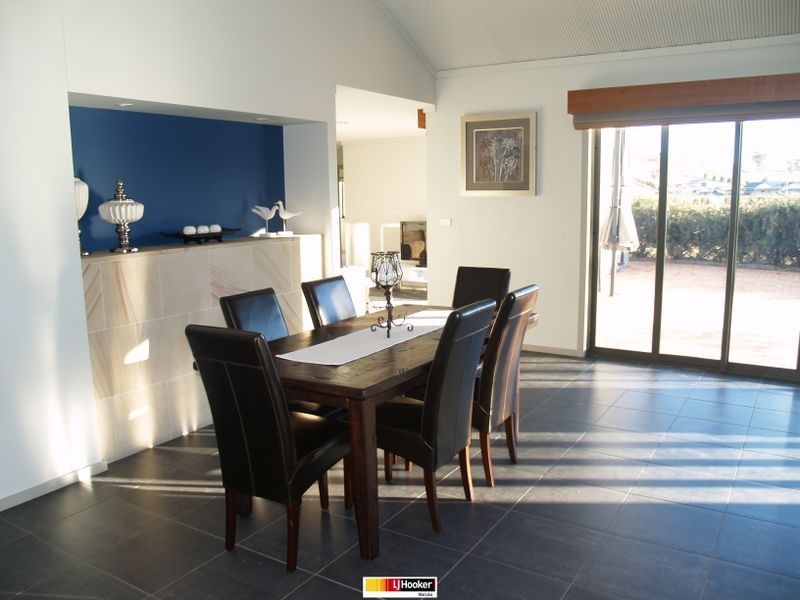 32 Spur Place, Royalla NSW 2620