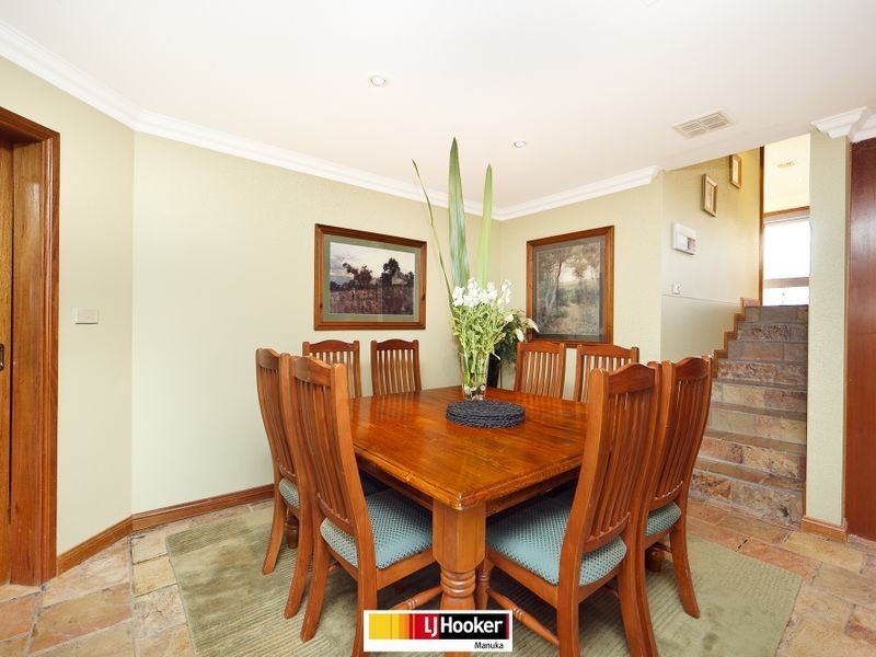 31 Halloran Drive, Jerrabomberra NSW 2619